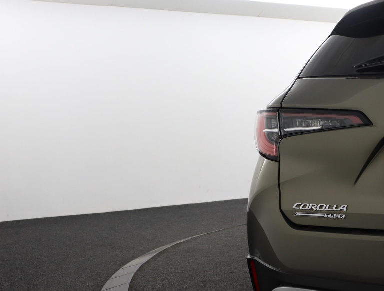 Toyota Corolla Touring Sports - 1.8 Hybrid Trek 37