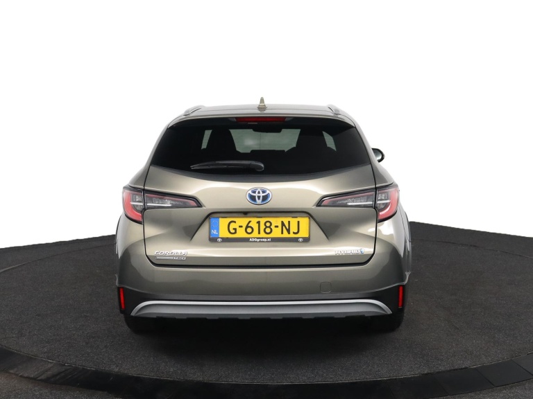 Toyota Corolla Touring Sports - 1.8 Hybrid Trek 42
