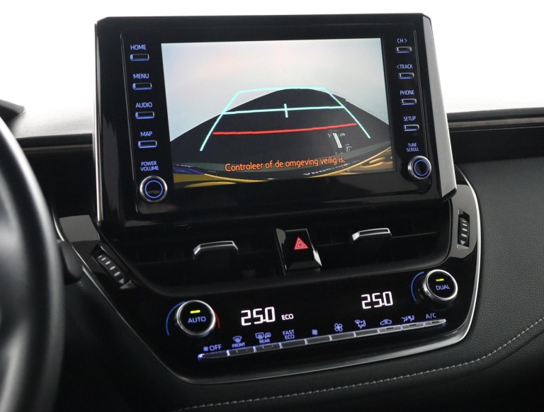 Toyota Corolla Touring Sports - 1.8 Hybrid Trek 8