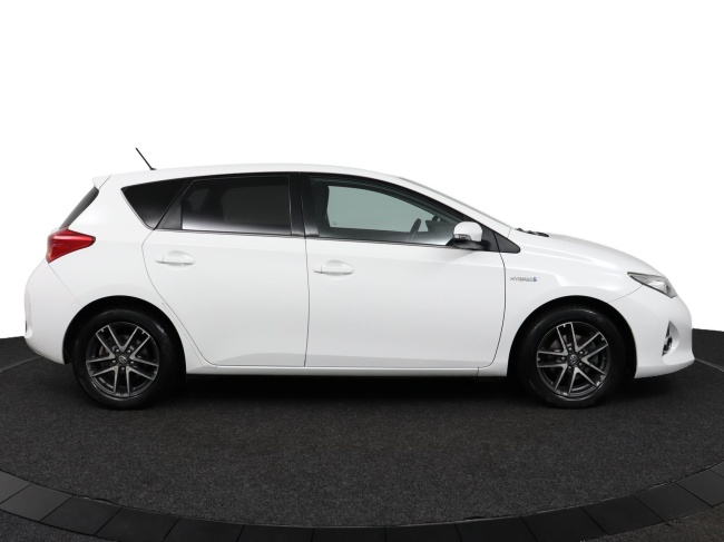 Toyota Auris - 1.8 Hybrid Lease