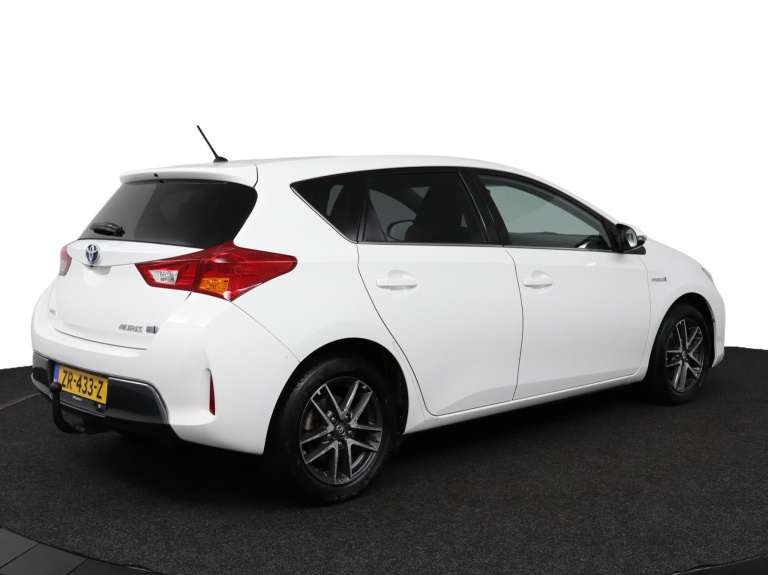 Toyota Auris - 1.8 Hybrid Lease 2