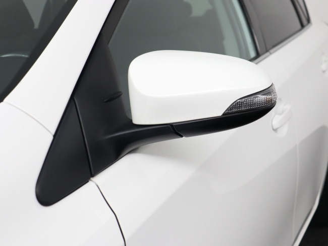 Toyota Auris - 1.8 Hybrid Lease