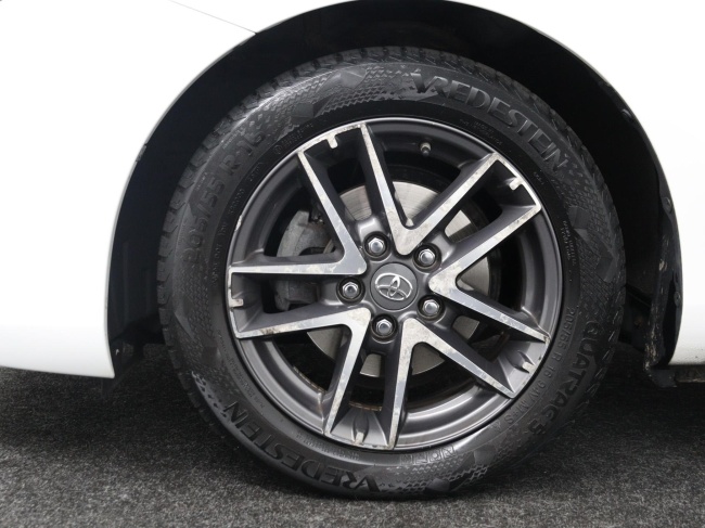 Toyota Auris - 1.8 Hybrid Lease