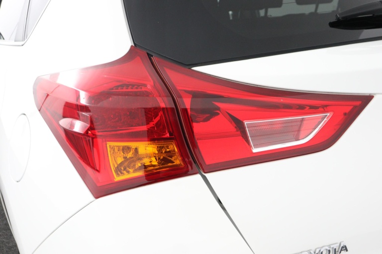 Toyota Auris - 1.8 Hybrid Lease 42