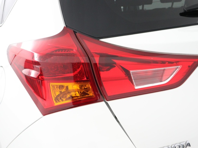 Toyota Auris - 1.8 Hybrid Lease
