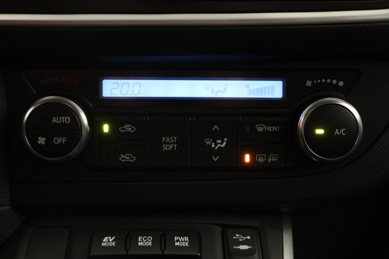 Toyota Auris - 1.8 Hybrid Lease 7