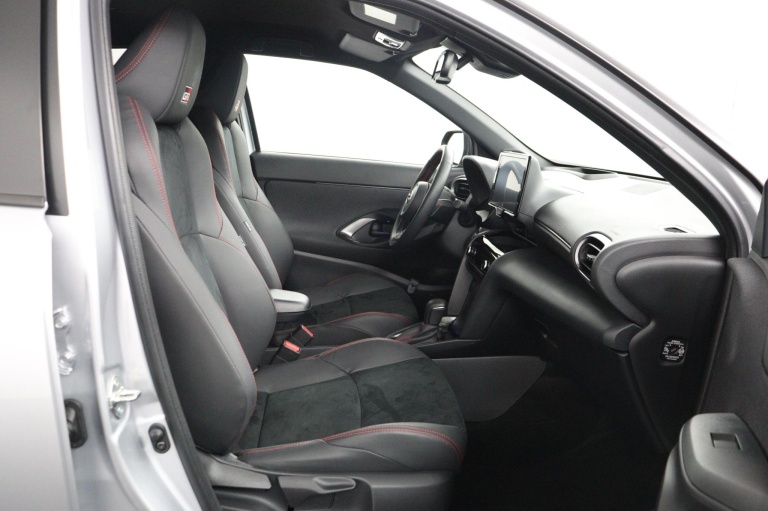 Toyota Yaris Cross - 1.5 Hybrid GR Sport 21