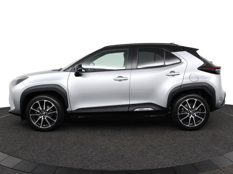 Toyota Yaris Cross - 1.5 Hybrid GR Sport 3