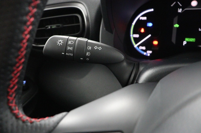Toyota Yaris Cross - 1.5 Hybrid GR Sport 31