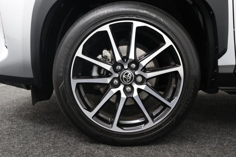 Toyota Yaris Cross - 1.5 Hybrid GR Sport 38