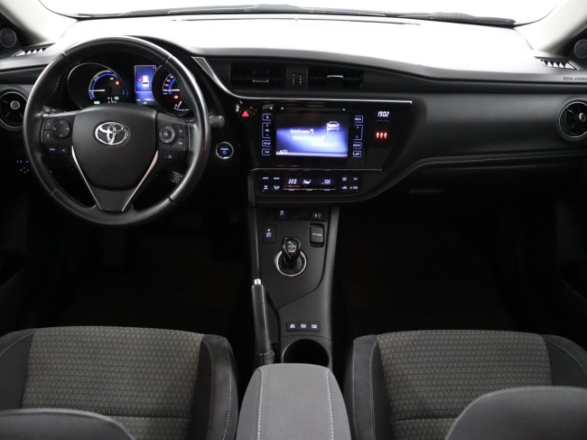 Toyota Auris Touring Sports - 1.8 Hybrid Dynamic Go