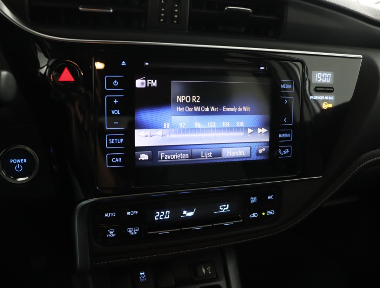Toyota Auris Touring Sports - 1.8 Hybrid Dynamic Go 14
