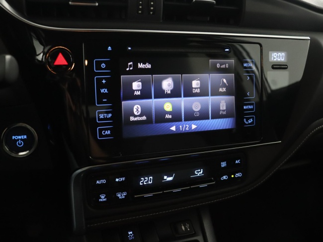 Toyota Auris Touring Sports - 1.8 Hybrid Dynamic Go