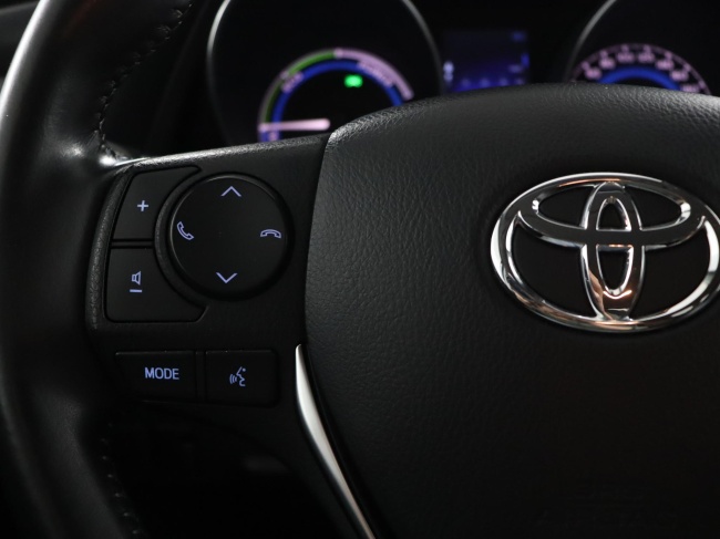 Toyota Auris Touring Sports - 1.8 Hybrid Dynamic Go