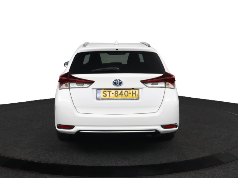 Toyota Auris Touring Sports - 1.8 Hybrid Dynamic Go 8