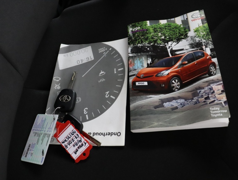 Toyota Aygo - 1.0 VVT-i Comfort 8
