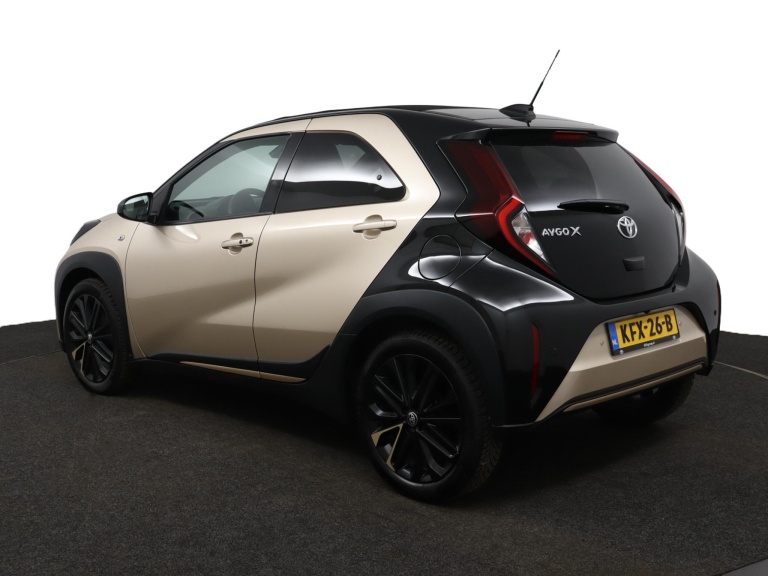 Toyota Aygo X - 1.0 VVT-i S-CVT Envy 12