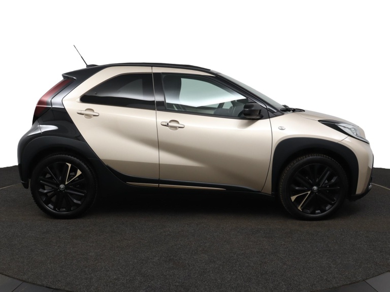 Toyota Aygo X - 1.0 VVT-i S-CVT Envy 13