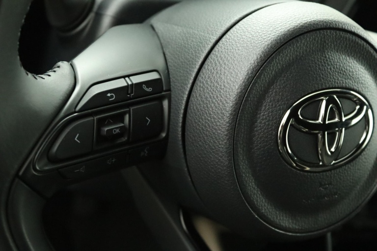 Toyota Aygo X - 1.0 VVT-i S-CVT Envy 19