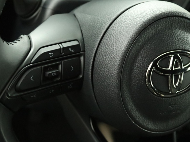 Toyota Aygo X - 1.0 VVT-i S-CVT Envy