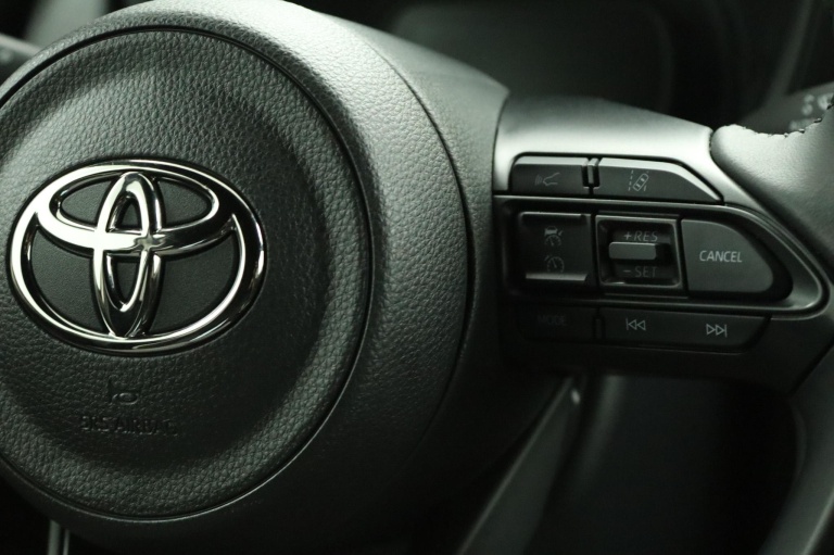 Toyota Aygo X - 1.0 VVT-i S-CVT Envy 21