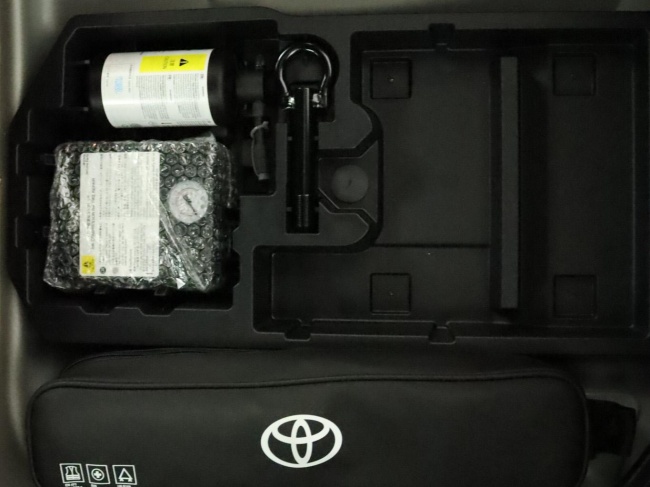 Toyota Aygo X - 1.0 VVT-i S-CVT Envy