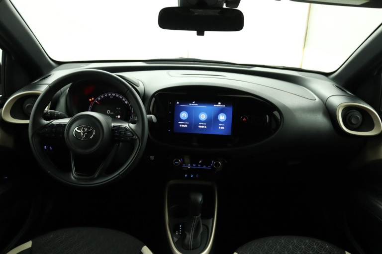 Toyota Aygo X - 1.0 VVT-i S-CVT Envy 62