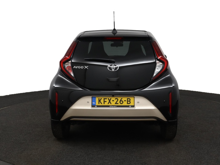 Toyota Aygo X - 1.0 VVT-i S-CVT Envy 64