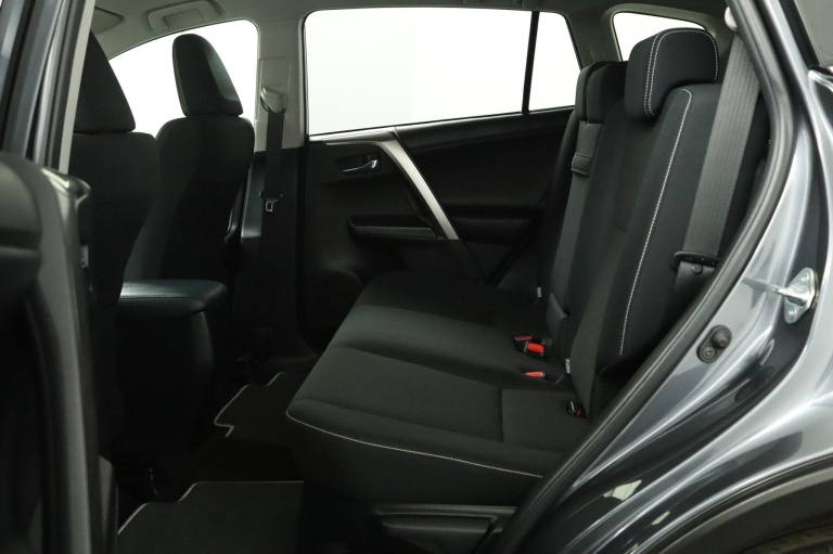 Toyota RAV4 - 2.5 Hybrid AWD Style 17