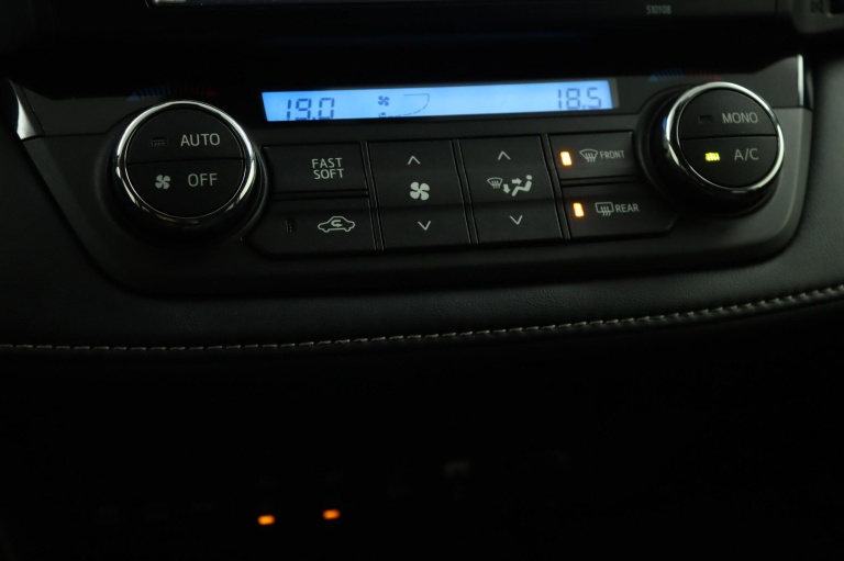 Toyota RAV4 - 2.5 Hybrid AWD Style 7