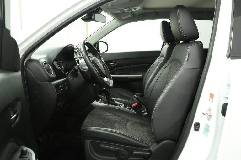 Suzuki Vitara - 1.5 Hybrid Style AllGrip 16