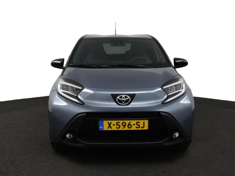 Toyota Aygo X - 1.0 VVT-i S-CVT Premium 16
