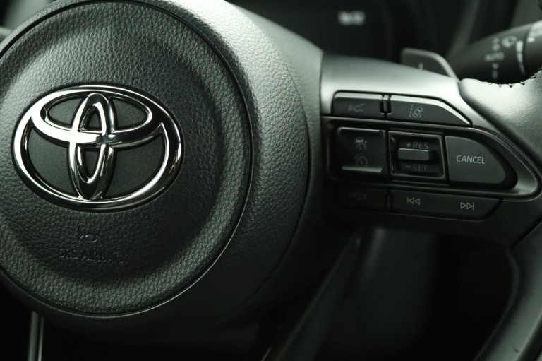 Toyota Aygo X - 1.0 VVT-i S-CVT Premium 21