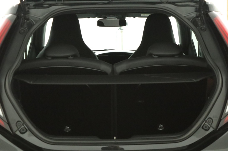 Toyota Aygo X - 1.0 VVT-i S-CVT Premium 23