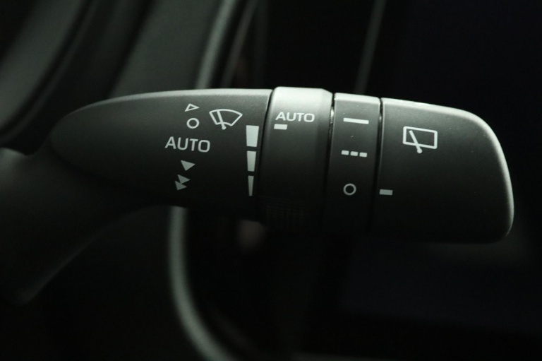 Toyota Aygo X - 1.0 VVT-i S-CVT Premium 31