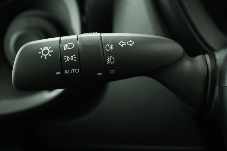 Toyota Aygo X - 1.0 VVT-i S-CVT Premium 32