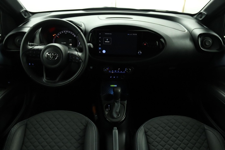 Toyota Aygo X - 1.0 VVT-i S-CVT Premium 4