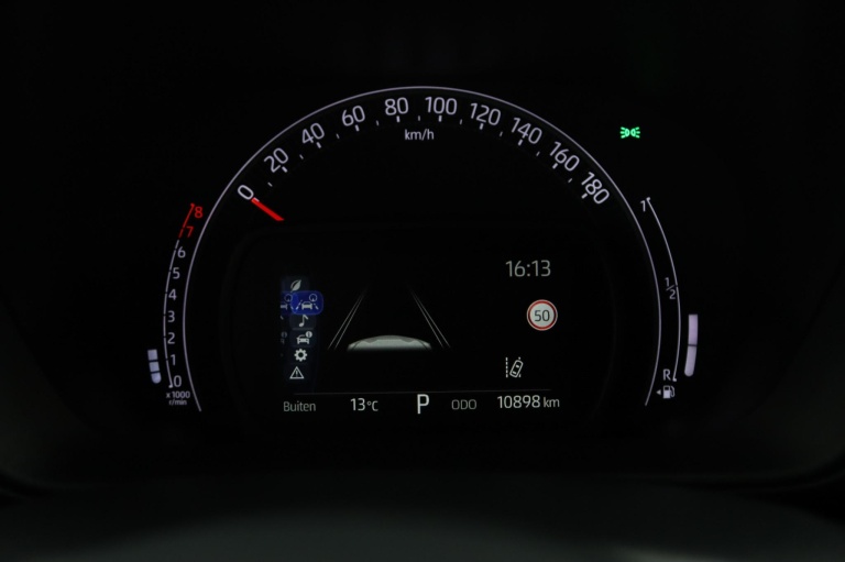 Toyota Aygo X - 1.0 VVT-i S-CVT Premium 49