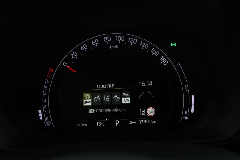 Toyota Aygo X - 1.0 VVT-i S-CVT Premium 55