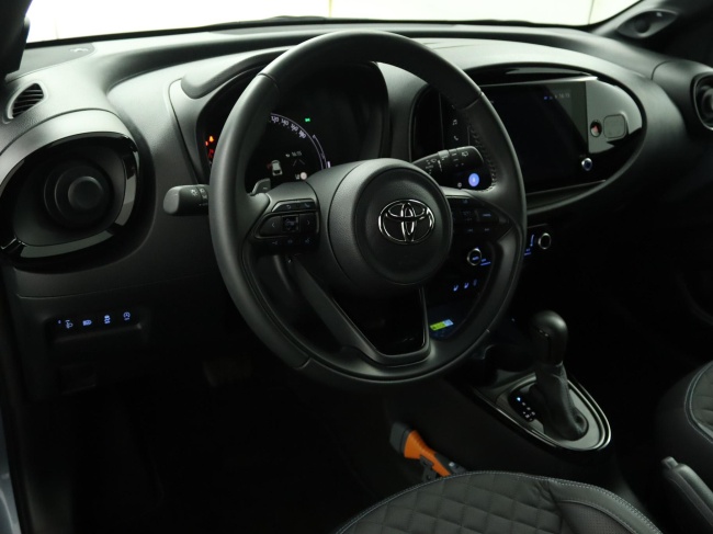 Toyota Aygo X - 1.0 VVT-i S-CVT Premium