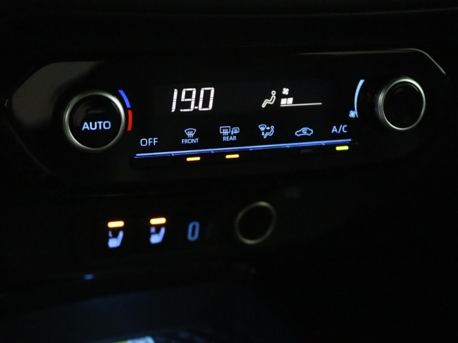 Toyota Aygo X - 1.0 VVT-i S-CVT Premium