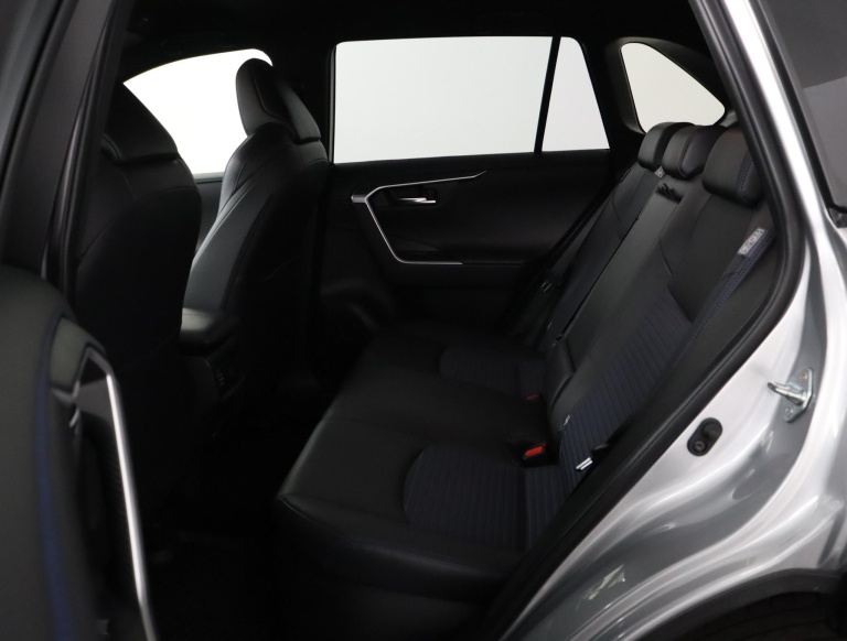 Toyota RAV4 - 2.5 Hybrid AWD Bi-Tone 18