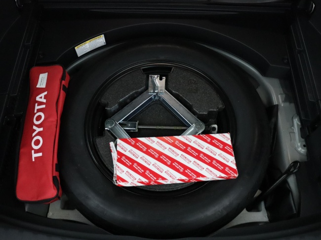 Toyota RAV4 - 2.5 Hybrid AWD Bi-Tone
