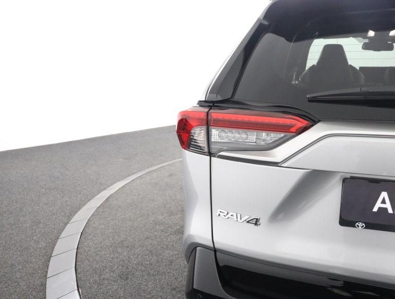 Toyota RAV4 - 2.5 Hybrid AWD Bi-Tone 41