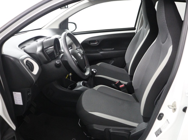 Toyota Aygo - 1.0 VVT-i x-joy