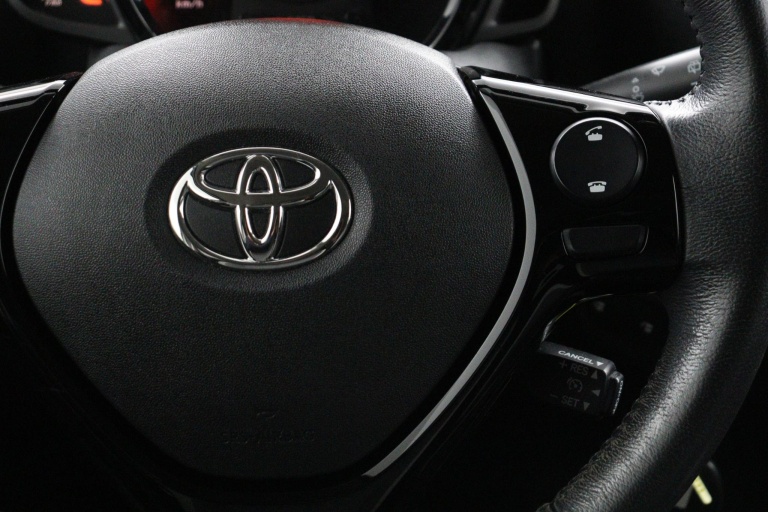 Toyota Aygo - 1.0 VVT-i x-joy 21