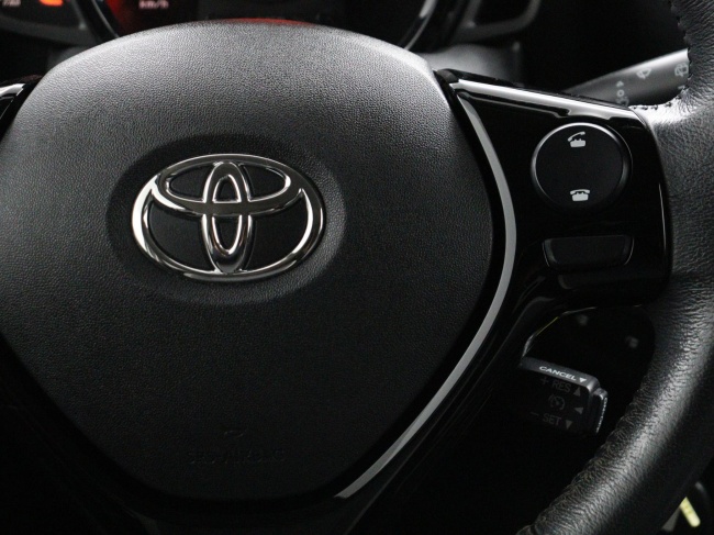 Toyota Aygo - 1.0 VVT-i x-joy