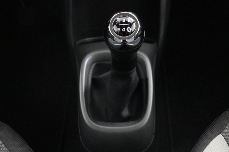 Toyota Aygo - 1.0 VVT-i x-joy 27