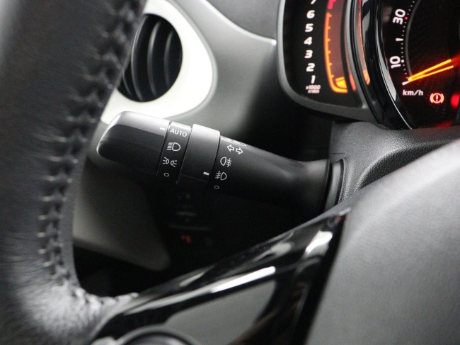 Toyota Aygo - 1.0 VVT-i x-joy