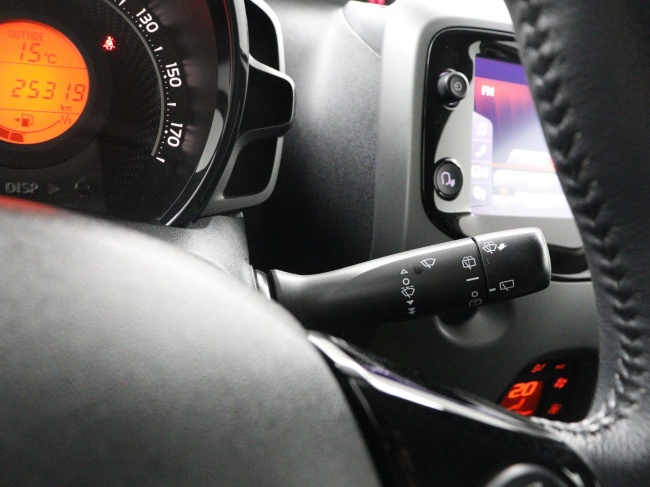 Toyota Aygo - 1.0 VVT-i x-joy